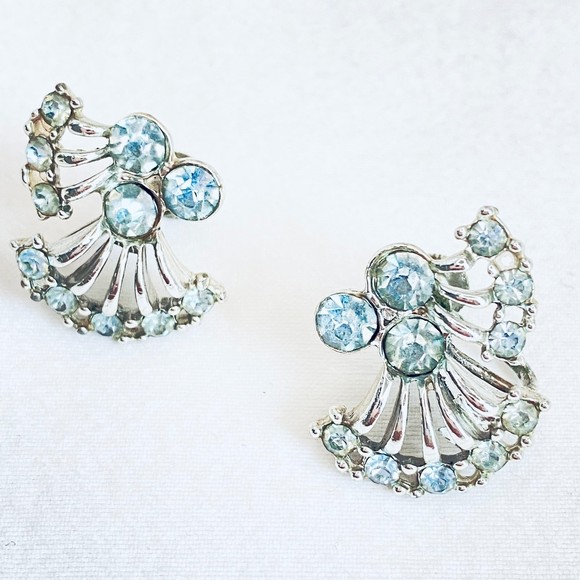 Brooch And Earrings Set Silver Tone With A Swirl Of Aqua Blue Stones - Picture 4 of 5